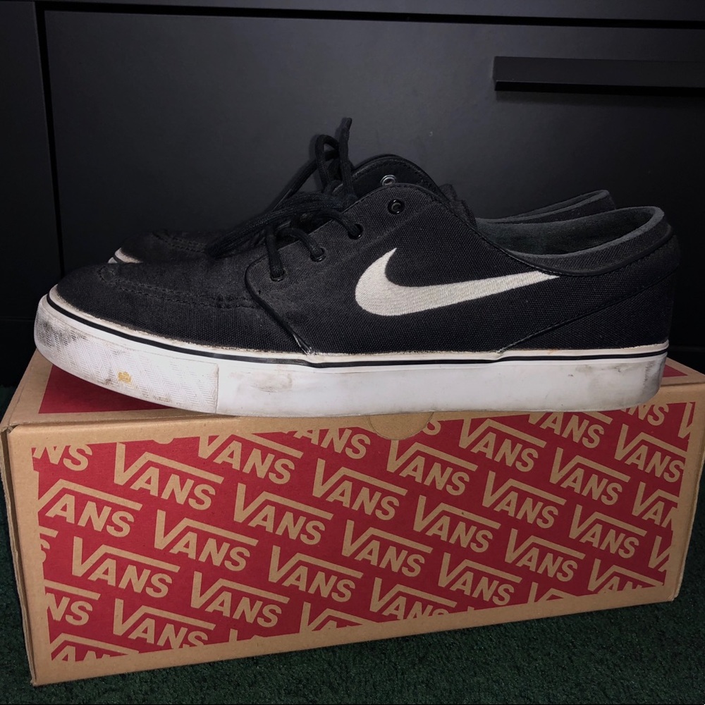 BUNDLE shoes